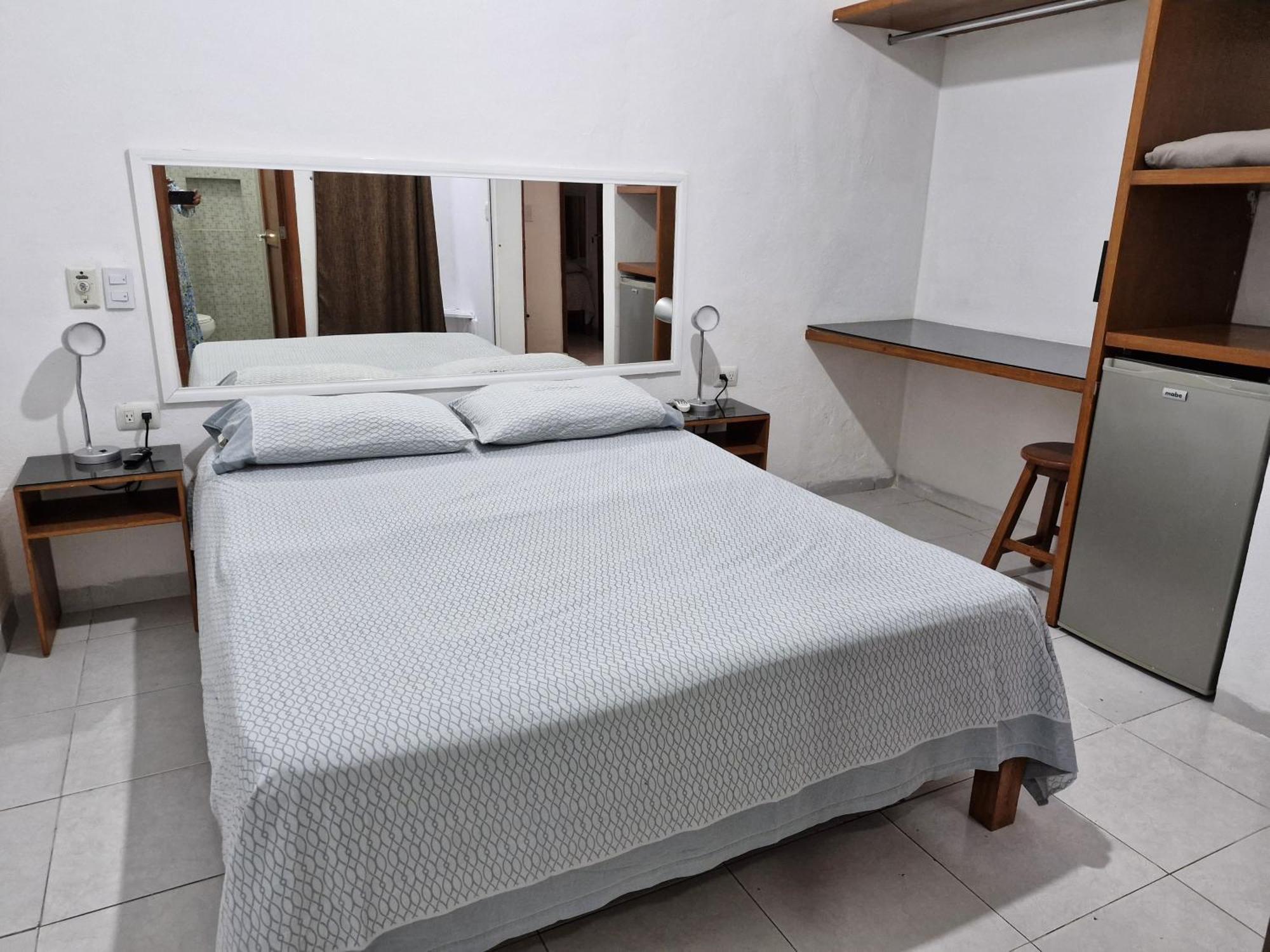 Las Margaritas Casa De Huespedes Apartment Канкун Екстериор снимка